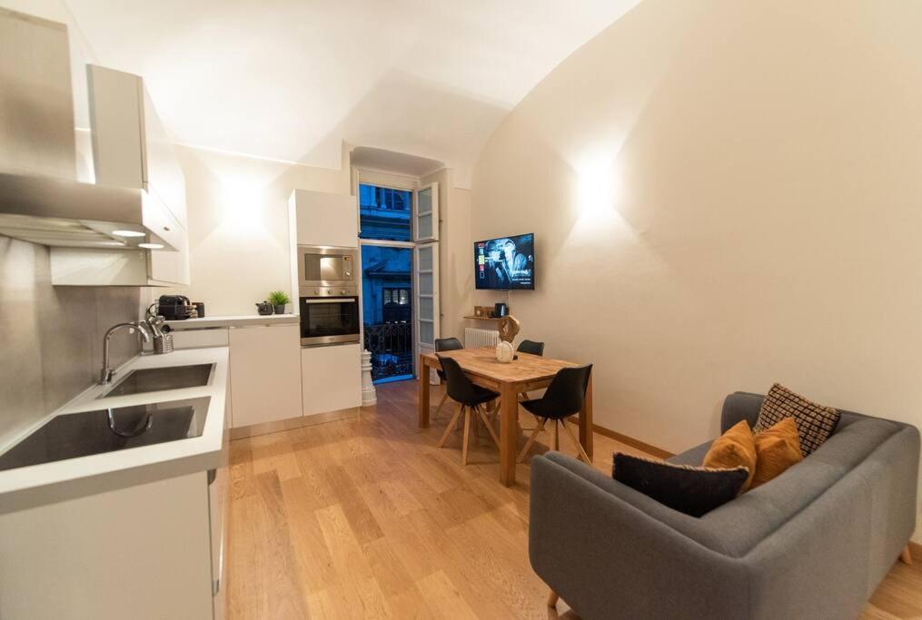 Grand Palace Apartment -Centro Storico Turyn Zewnętrze zdjęcie