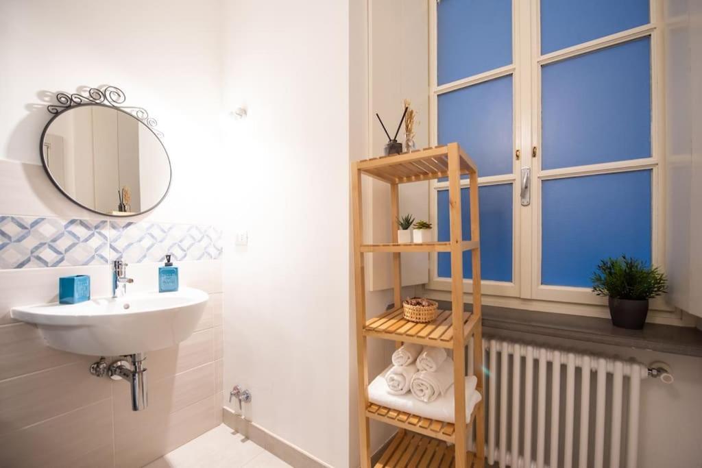 Grand Palace Apartment -Centro Storico Turyn Zewnętrze zdjęcie